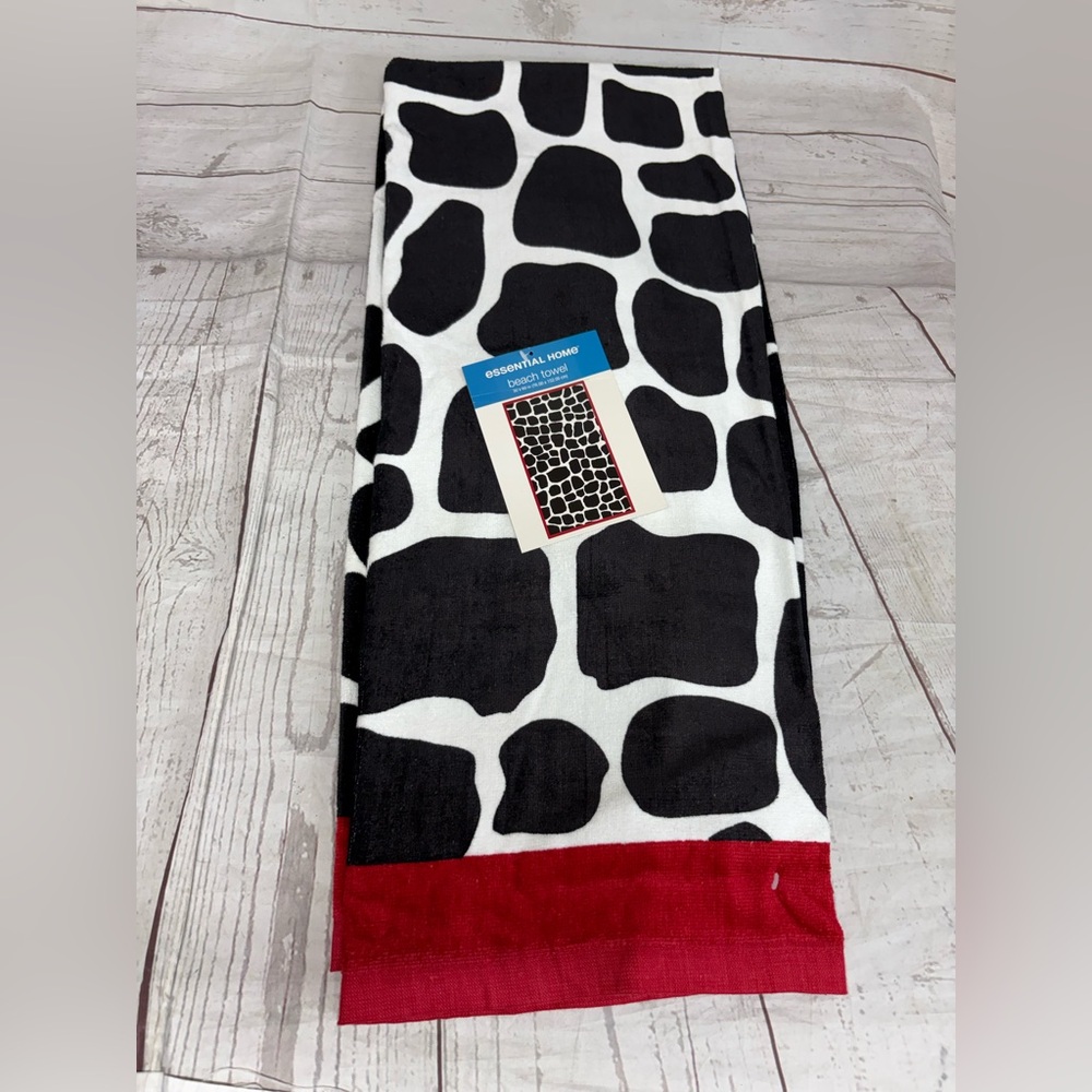 Essential Home Black White Animal Print Pool Summer Beach Towel 30" x 60"